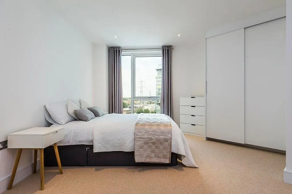 Apartmán Spacious Flat In London - 5 Mins Walk To Excel